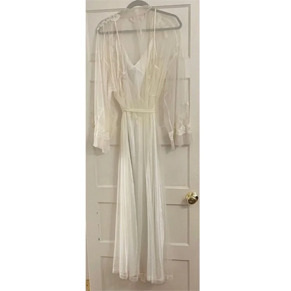 Victoria's Secret Satin Gown Robe Set Womens M/L Bride Lace Elegant - Picture 3 of 16